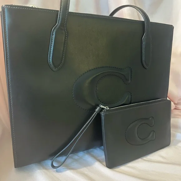 Coach Leather Tote Bag with Matching Wristlet - Picture 10 of 14